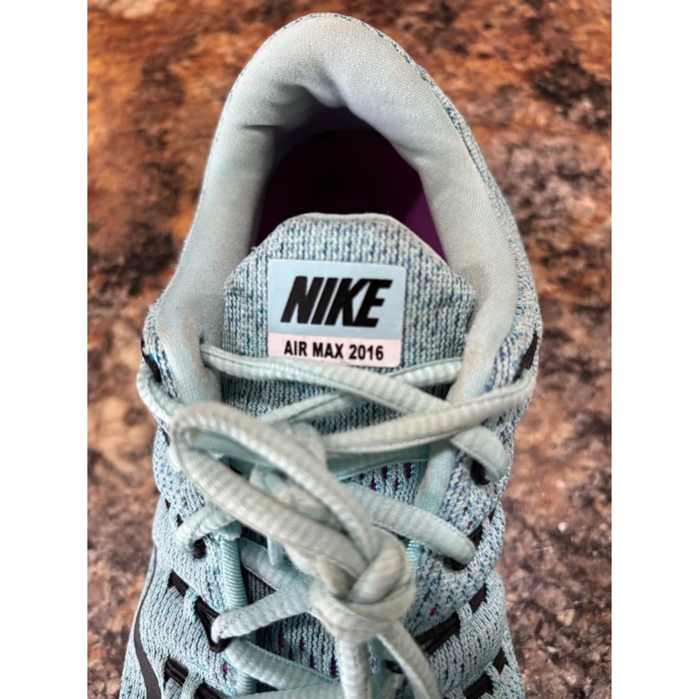 Nike Air Max 2016 Women’s